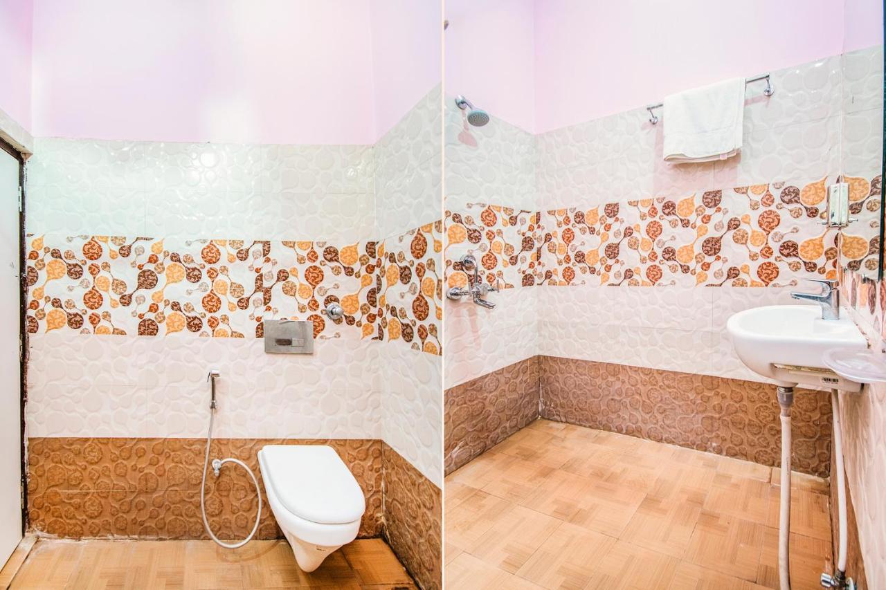 ורנאסי Hotel Sarweshwary מראה חיצוני תמונה